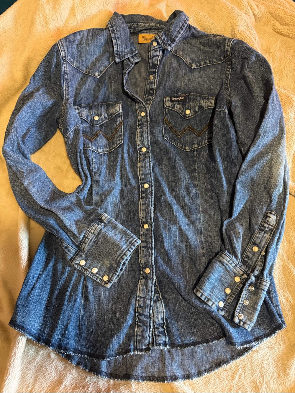 Wrangler Denim Western Shirt XS Blue Jean Pearl Snap Long Sleeve Button Up